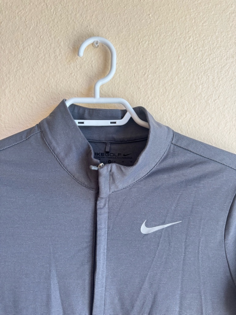 Nike Dri-FIT Golf Quarter Zip Polo Grey Athletic Performance Minimalist Top - Picture 3 of 9
